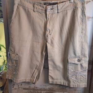 Buckle Men's Tan Cargo Shorts With Design Size 36